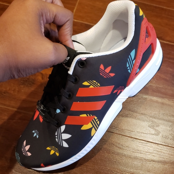 Adidas Womens Running Shoes Size 6.5Y/8W - Picture 7 of 16